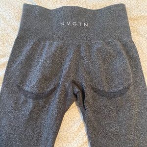 EUC nvgtn legging